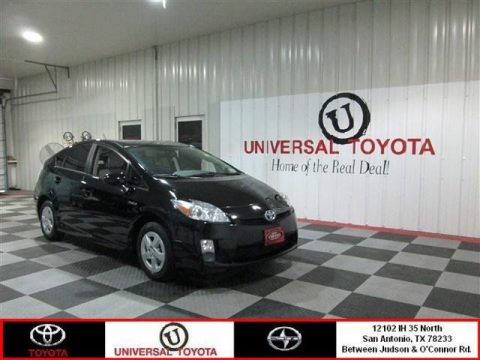 Black Toyota Prius Hybrid II.  Click to enlarge.
