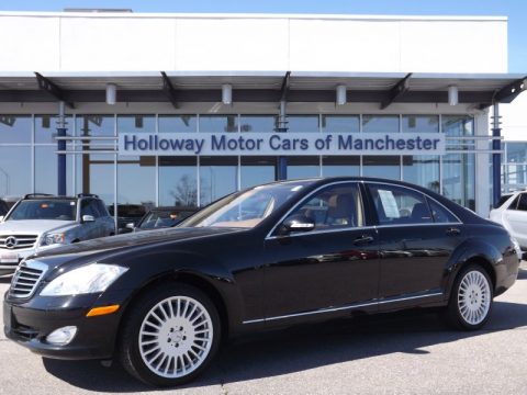 Black Mercedes-Benz S 550 4Matic Sedan.  Click to enlarge.