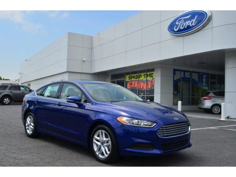 Deep Impact Blue Metallic Ford Fusion SE.  Click to enlarge.
