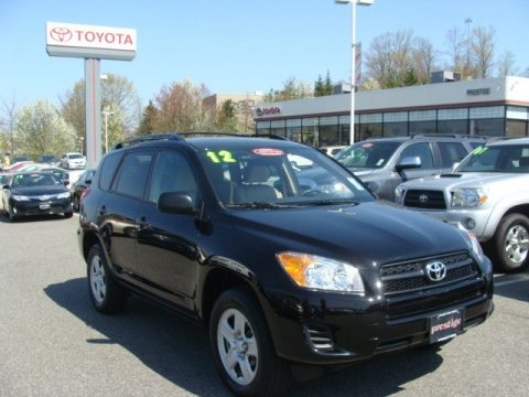 Black Toyota RAV4 I4 4WD.  Click to enlarge.