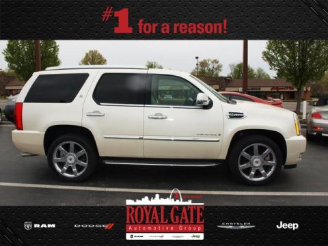 White Diamond Cadillac Escalade Hybrid AWD.  Click to enlarge.