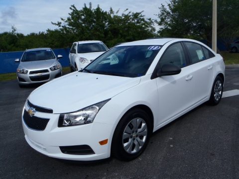 Summit White Chevrolet Cruze LS.  Click to enlarge.