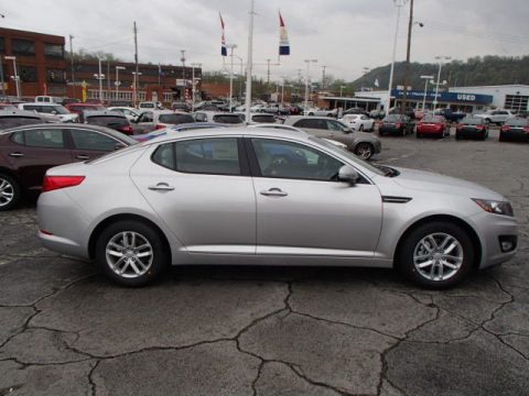 Bright Silver Metallic Kia Optima LX.  Click to enlarge.
