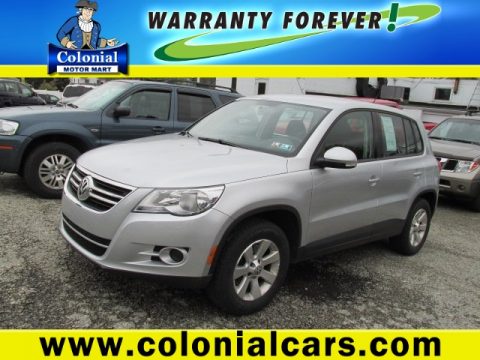 Reflex Silver Metallic Volkswagen Tiguan SEL 4Motion.  Click to enlarge.