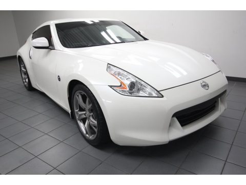 Pearl White Nissan 370Z Sport Touring Coupe. Click to enlarge. Pearl White Nissan 370Z Sport Touring Coupe. Click to enlarge.