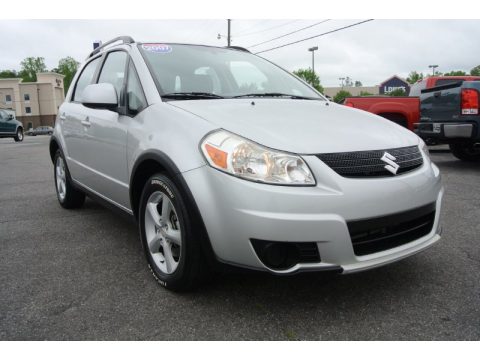 Silky Silver Metallic Suzuki SX4 AWD.  Click to enlarge.