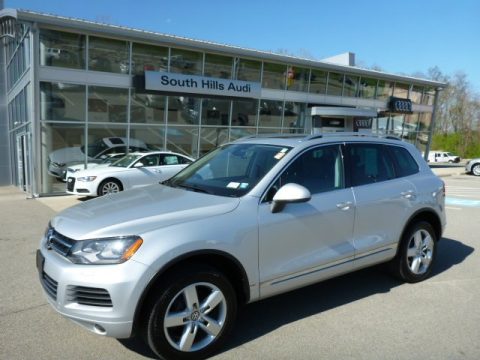 Cool Silver Metallic Volkswagen Touareg VR6 FSI Lux 4XMotion. Click to enlarge. Cool Silver Metallic Volkswagen Touareg VR6 FSI Lux 4XMotion. Click to enlarge.
