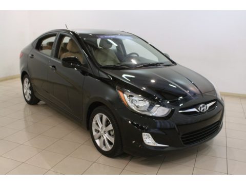 Ultra Black Hyundai Accent GS 5 Door.  Click to enlarge.