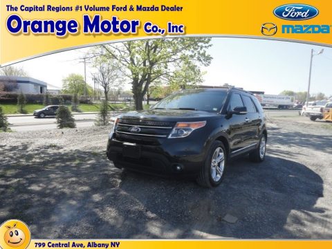 Tuxedo Black Metallic Ford Explorer Limited 4WD.  Click to enlarge.