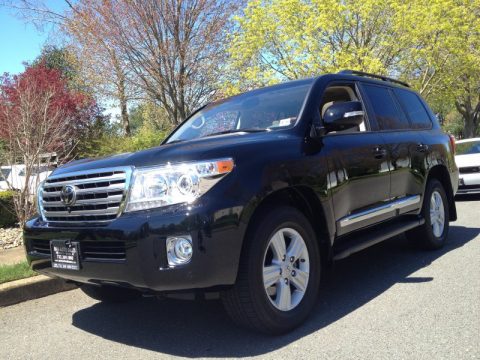 Black Toyota Land Cruiser .  Click to enlarge.