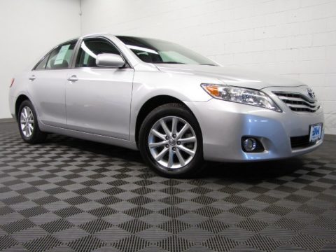 Classic Silver Metallic Toyota Camry XLE V6.  Click to enlarge.