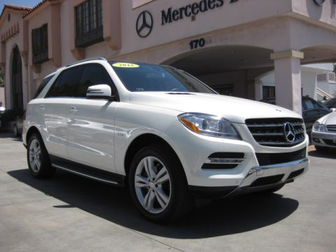 Diamond White Metallic Mercedes-Benz ML 350 4Matic.  Click to enlarge.