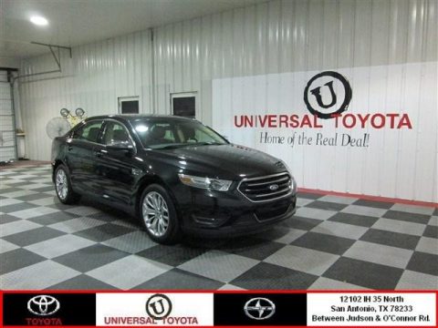 Tuxedo Black Metallic Ford Taurus Limited.  Click to enlarge.