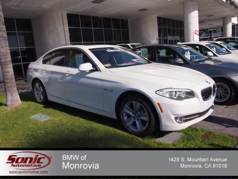 Alpine White BMW 5 Series 528i Sedan.  Click to enlarge.