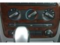 Controls of 2007 Ford Freestyle SEL #13