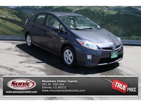 Winter Gray Metallic Toyota Prius Hybrid II.  Click to enlarge.