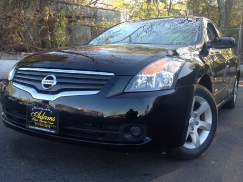 Super Black Nissan Altima Hybrid.  Click to enlarge.