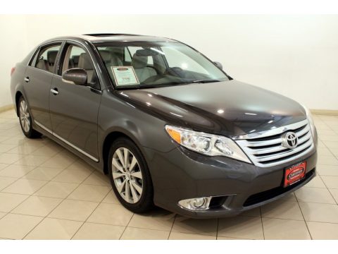 Magnetic Gray Metallic Toyota Avalon Limited.  Click to enlarge.