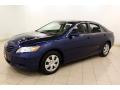 Front 3/4 View of 2009 Toyota Camry LE #3