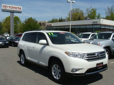 Blizzard White Pearl Toyota Highlander V6 4WD. Click to enlarge. Blizzard White Pearl Toyota Highlander V6 4WD. Click to enlarge.