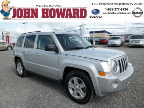 Bright Silver Metallic Jeep Patriot Sport 4x4.  Click to enlarge.
