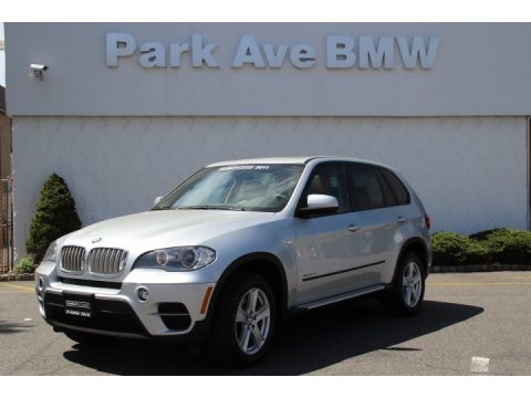 Titanium Silver Metallic BMW X5 xDrive 35d.  Click to enlarge.