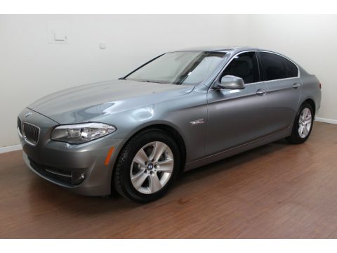 Space Gray Metallic BMW 5 Series 528i Sedan.  Click to enlarge.