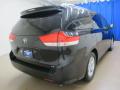 2011 Sienna LE #7