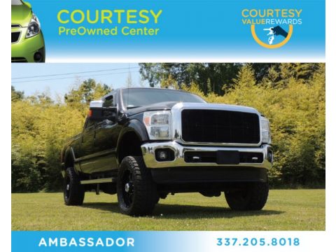 Tuxedo Black Metallic Ford F250 Super Duty Lariat Crew Cab 4x4.  Click to enlarge.