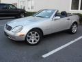 Front 3/4 View of 2000 Mercedes-Benz SLK 230 Kompressor Roadster #6