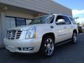 2013 Cadillac Escalade Luxury AWD White Diamond Tricoat 2013 Cadillac Escalade Luxury AWD White Diamond Tricoat