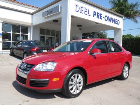 Salsa Red Volkswagen Jetta SE Sedan.  Click to enlarge.