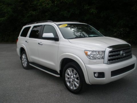 Blizzard White Pearl Toyota Sequoia Platinum.  Click to enlarge.
