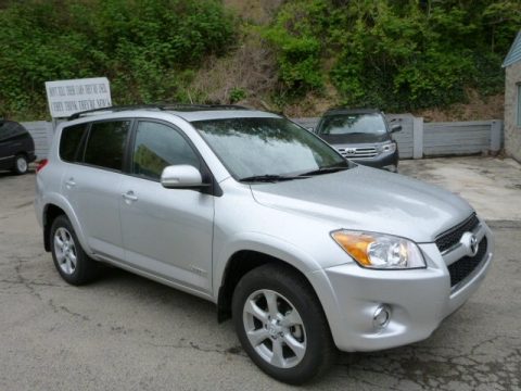 Classic Silver Metallic Toyota RAV4 Limited 4WD.  Click to enlarge.
