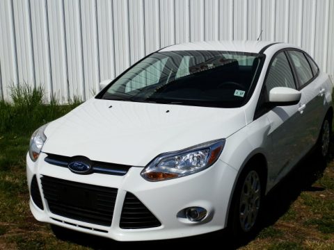 Oxford White Ford Focus SE Sedan.  Click to enlarge.