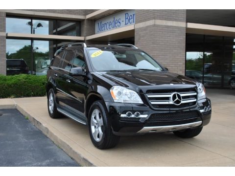 Black Mercedes-Benz GL 450 4Matic. Click to enlarge. Black Mercedes-Benz GL 450 4Matic. Click to enlarge.