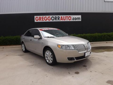 White Platinum Tri-Coat Lincoln MKZ FWD.  Click to enlarge.