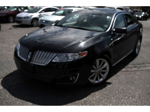 Black Lincoln MKS AWD.  Click to enlarge.