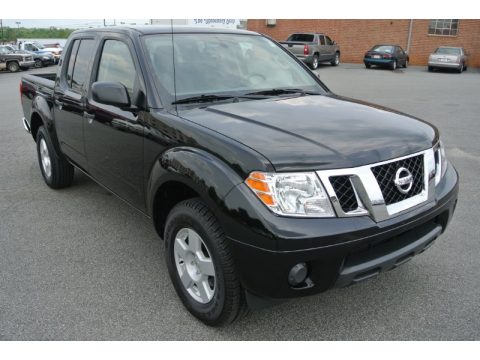 Super Black Nissan Frontier SV Crew Cab.  Click to enlarge.