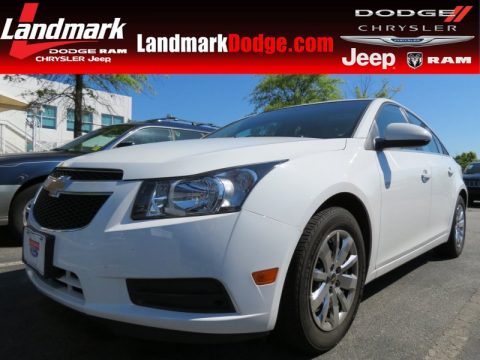 Summit White Chevrolet Cruze LT.  Click to enlarge.
