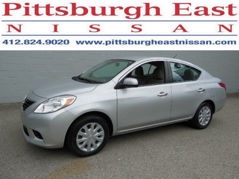 Brilliant Silver Metallic Nissan Versa 1.6 SV Sedan.  Click to enlarge.