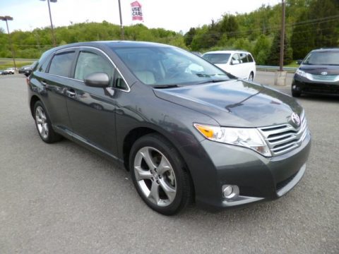 Magnetic Gray Metallic Toyota Venza V6 AWD.  Click to enlarge.