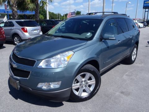 Silver Moss Metallic Chevrolet Traverse LT.  Click to enlarge.
