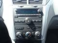 Controls of 2009 Chevrolet Traverse LT #18