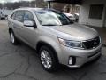 Front 3/4 View of 2014 Kia Sorento EX V6 AWD #2 Front 3/4 View of 2014 Kia Sorento EX V6 AWD #2