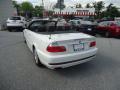 2006 3 Series 325i Convertible #33