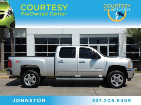 Sheer Silver Metallic Chevrolet Silverado 2500HD LT Crew Cab 4x4.  Click to enlarge.