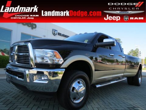 Brilliant Black Crystal Pearl Dodge Ram 3500 HD Laramie Crew Cab 4x4 Dually.  Click to enlarge.