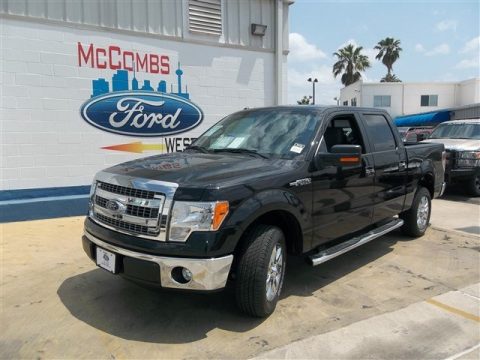 Tuxedo Black Metallic Ford F150 XLT SuperCrew.  Click to enlarge.