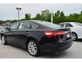 2013 Avalon Limited #31